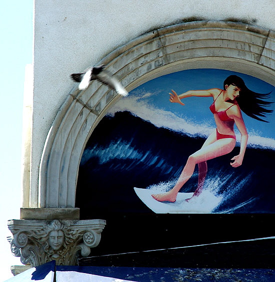Surf mural, Oceanfront Walk, Venice Beach
