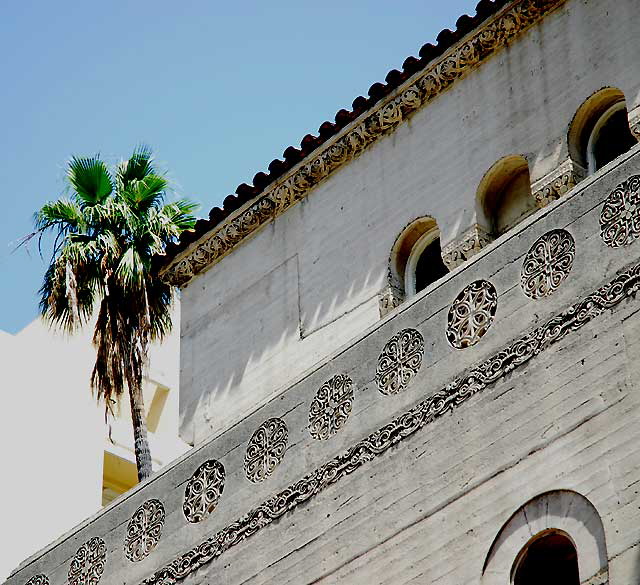 Wilshire Christian Church  1922-23, Robert H. Orr, architect