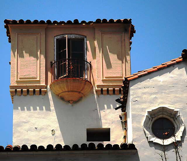 Garret, Baine Building, 6601-09 Hollywood Boulevard, Gogerty and Weyl, architects, 1926