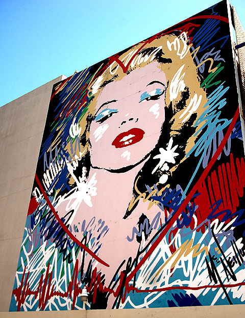 Marilyn Monroe mural hidden in an alley a block south of Hollywood and Le Brea.