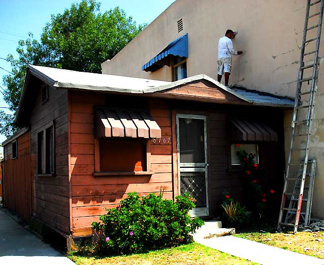 A tiny house on Venice Boulevard 