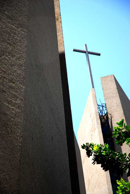 Saint Basil's Roman Catholic Church, Wilshire Boulevard, Los Angeles