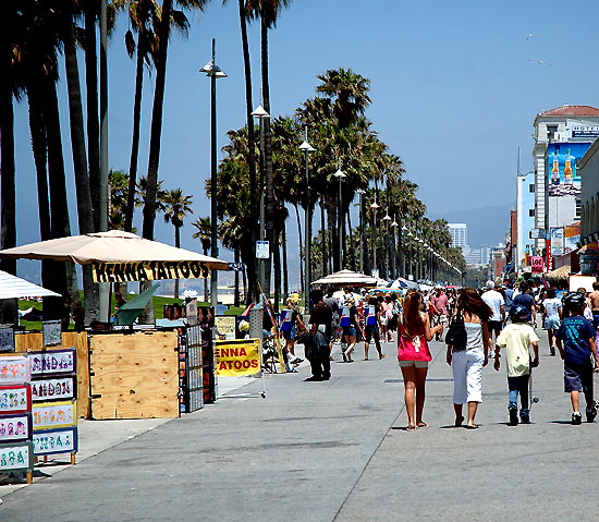 Venice Beach at noon on the summer solstice, 2007