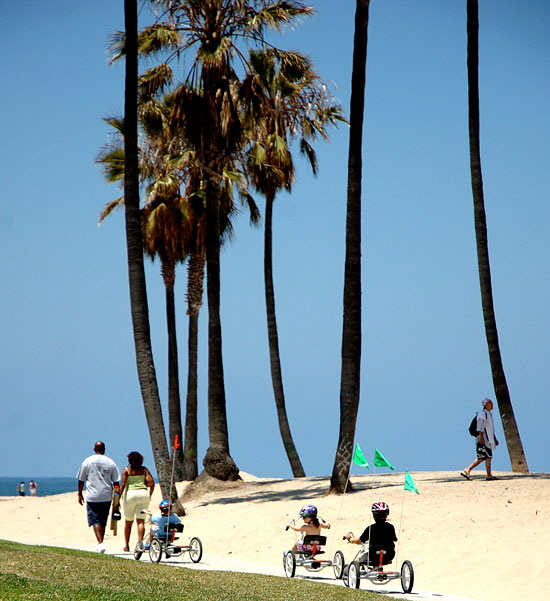 Venice Beach at noon on the summer solstice, 2007