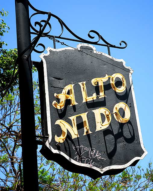 Alto Nido Apartments, 1851 North Ivar , Hollywood