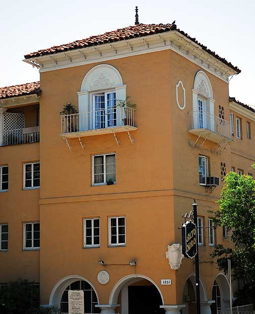 Alto Nido Apartments, 1851 North Ivar , Hollywood