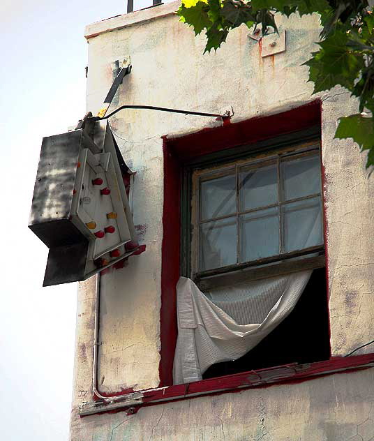 Window with arrow, Melrose Avenue 