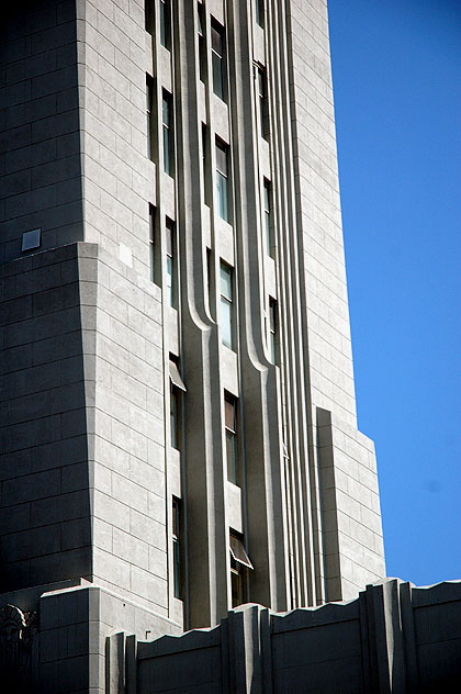 Wilshire Tower, 5500 Wilshire Boulevard - architect Gilbert Underwood, 1929