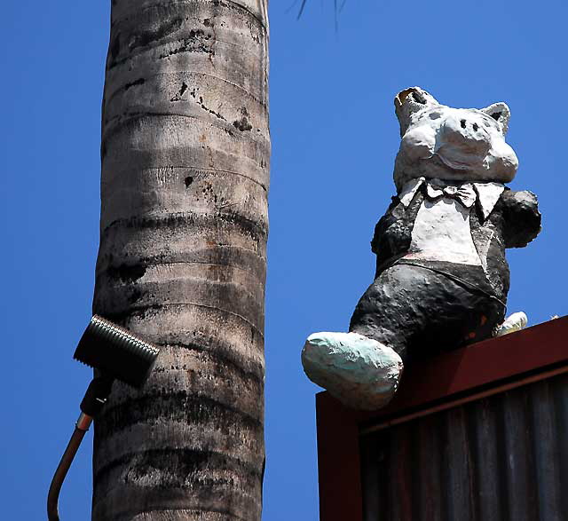 Pig at BBQ restaurant Ventura Boulevard at Sunnyslope, in Sherman Oaks