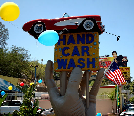 Hand Car Wash - Ventura Boulevard in Studio City