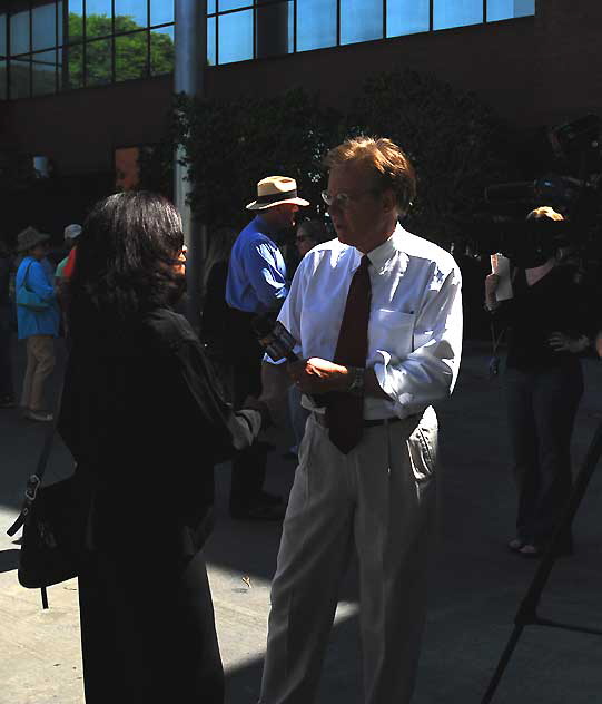 Press event in front of City Councilman Jack Weiss's West LA office on Thursday, August 7, 2008 - 822 S. Robertson Boulevard (north of Olympic Boulevard), Los Angeles