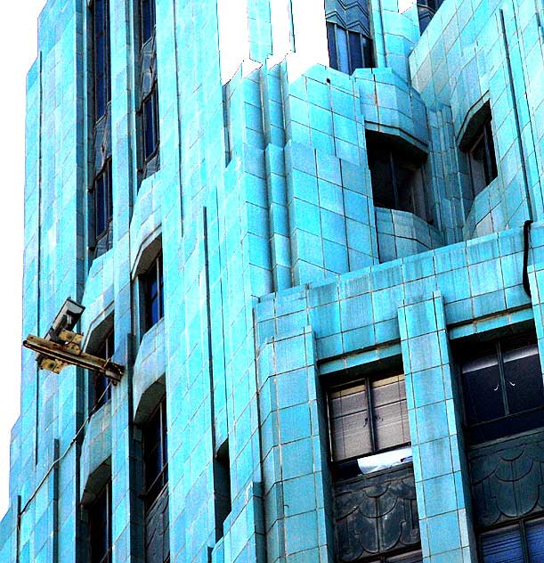 The Wiltern Theatre and Pellissier Building  Wilshire Boulevard and Western Avenue