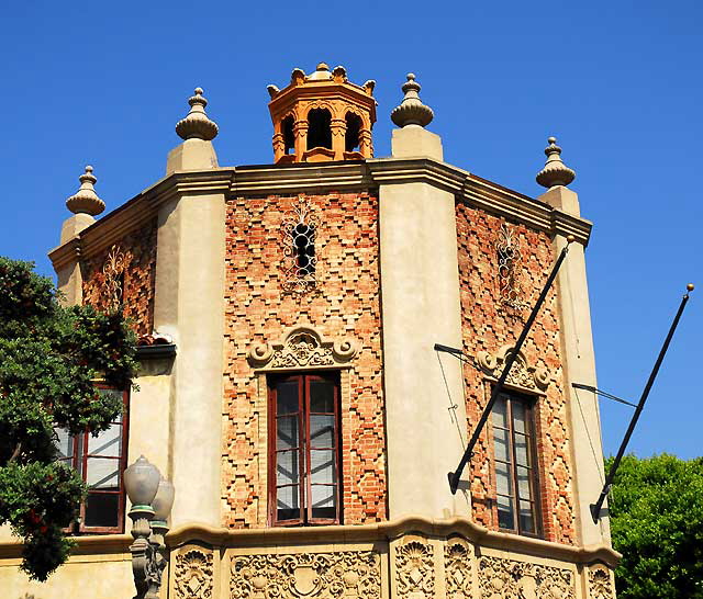 The Parkhurst Building, 185 Pier Avenue, Santa Monica, California