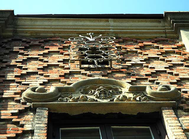 The Parkhurst Building, 185 Pier Avenue, Santa Monica, California