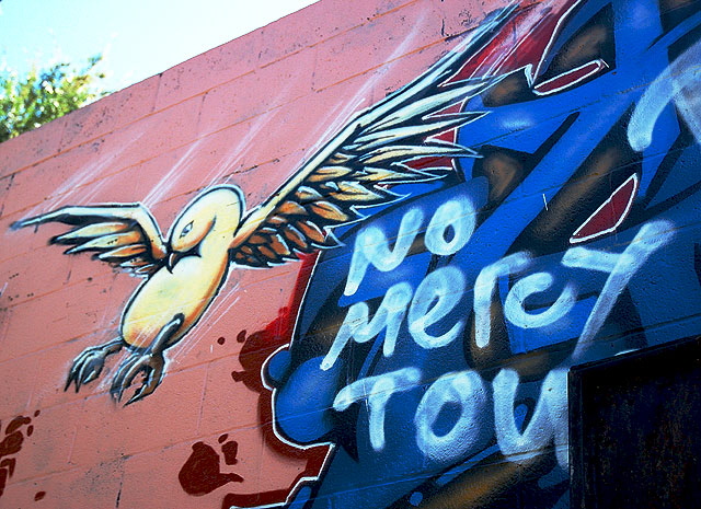 Bird mural, Melrose Avenue