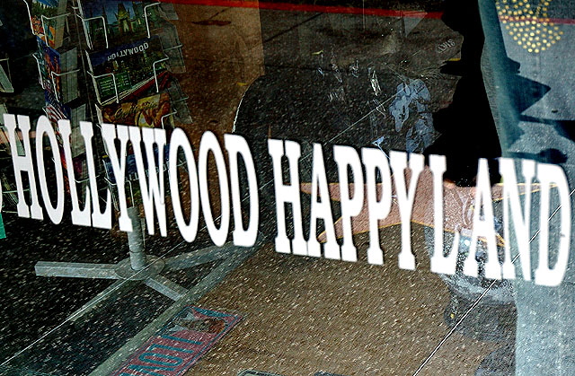 Window of "Hollywood Happyland" - Hollywood Boulvard