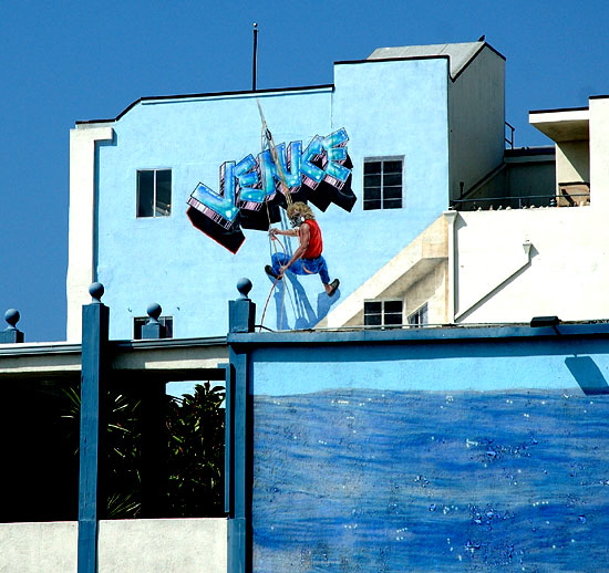 Color study - the area where Rose Avenue meets Oceanfront Walk in Venice Beach, California 