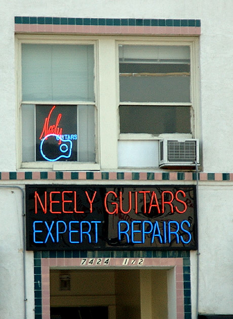 Neely Guitars, Sunset Boulevard