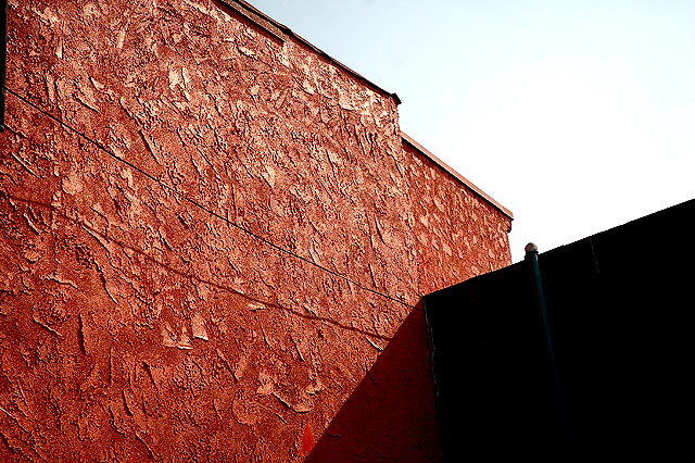 Rear wall of taco restaurant, La Brea at Melrose