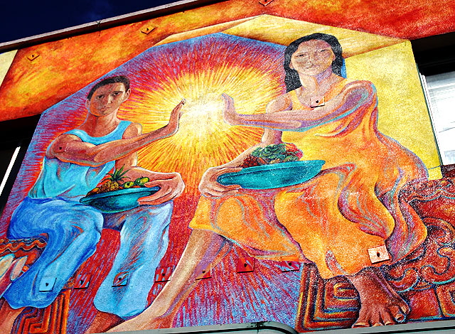 "Sculpting another Destiny"  mural by Ricardo Mendoza  1571 Sunset Boulevard at Echo Park Boulevard