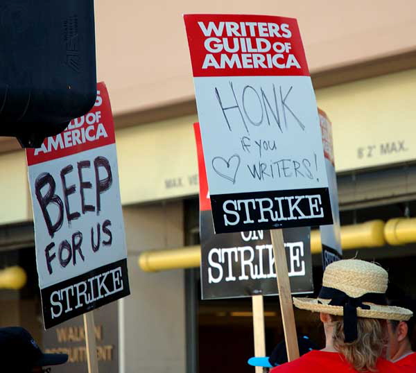 Strikers - Tuesday, November 13, 2007 - Warner Brothers' Gate 2, Burbank