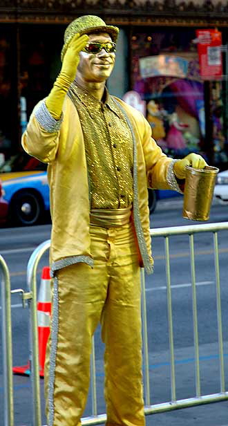 "Gold Man" in front of Kodak Theater, Hollywood Boulevard - Thursday, November 15, 2007
