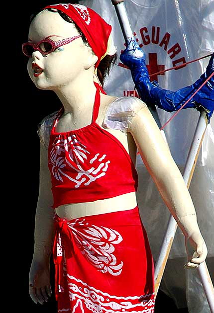 Child manikin, Oceanfront Walk, Venice Beach