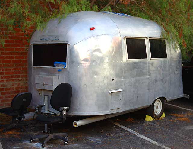 Airstream trailer in alley at Broadway and Cloverfield, Santa Monica