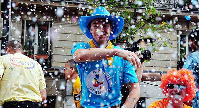 Paris Gay Pride Parade 2008 - "Confetti"