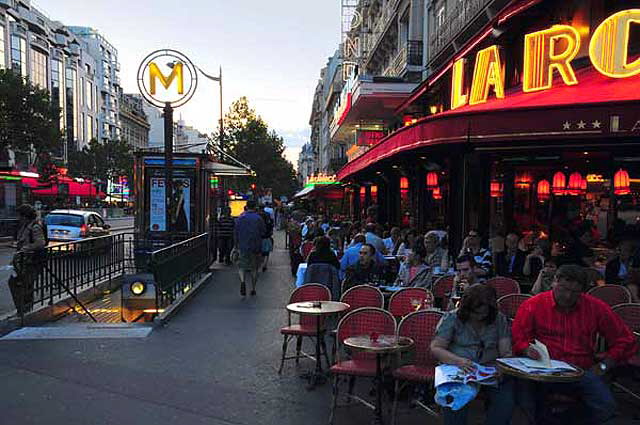 Montparnasse, Paris, Friday evening, August 15, 2008 