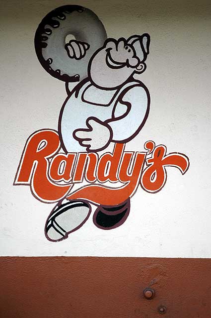 Randy's Donuts, 19 January 2006