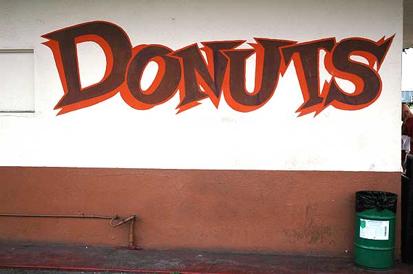 Randy's Donuts, 19 January 2006