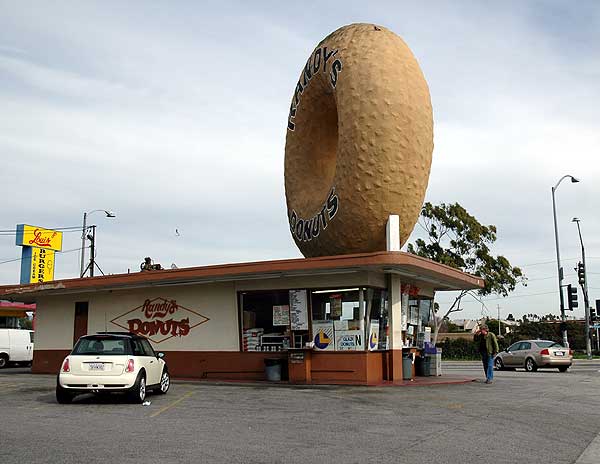 Randy's Donuts, 19 January 2006