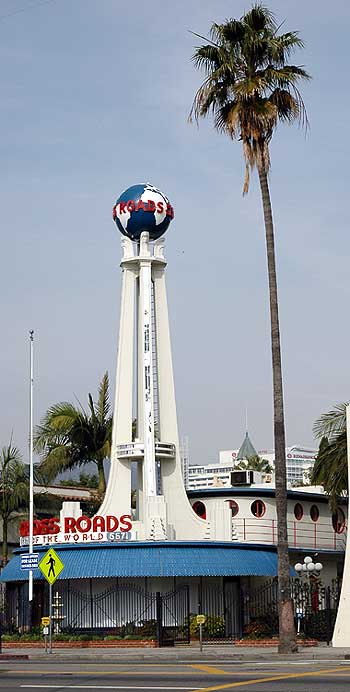 Crossroads of the World (6671 Sunset Boulevard)