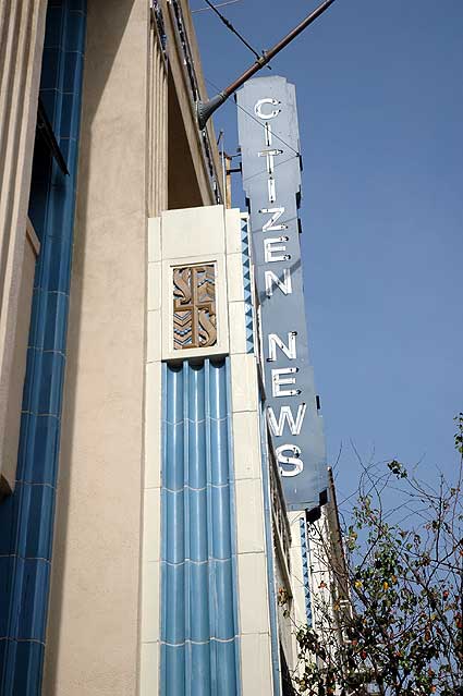 Hollywood News Building (1930) Wilcox Avenue