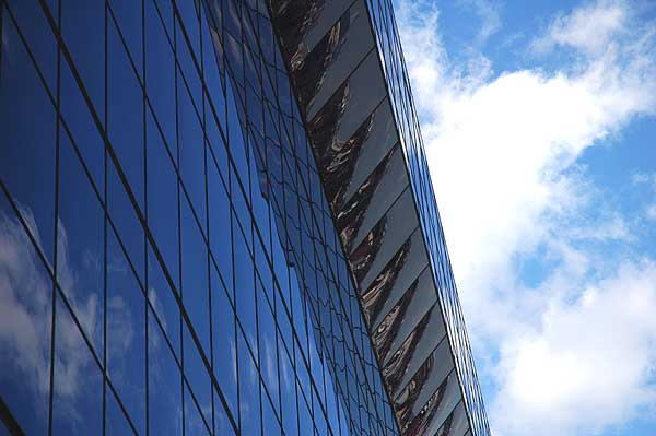 The Pacific Design Center, Cesar Pelli