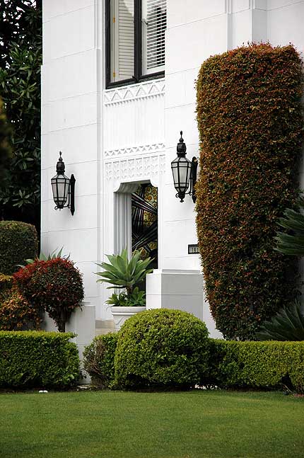 Smith House, Los Angeles, Zigzag Moderne