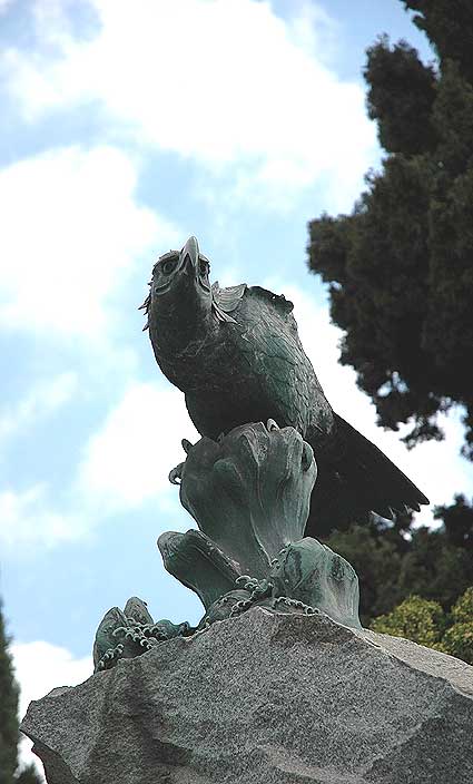 "The Crime of the Century" tomb - Eagle