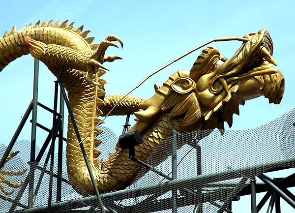 Los Angeles' Chinatown, The Dragons