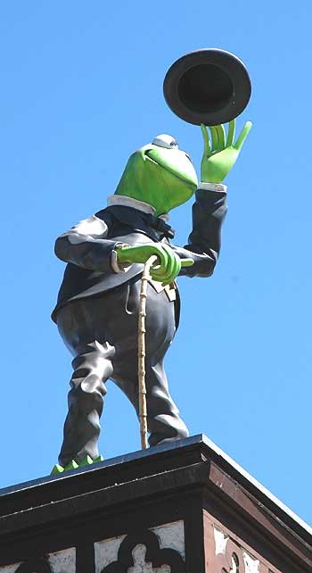Kermit the Frog at Charlie Chaplin Studios, LA