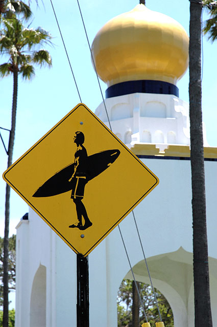 Odd traffic sign, Encinitas