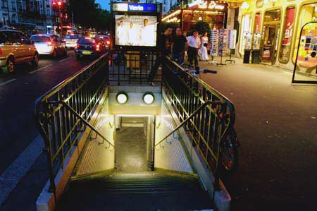 Paris waits - Saturday night before the big game -