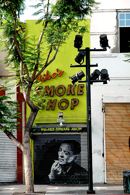 Hollywood Smoke Shop - Peter Lorre