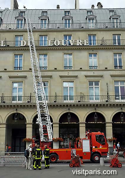 Hotel du Louvre fire, July 2005