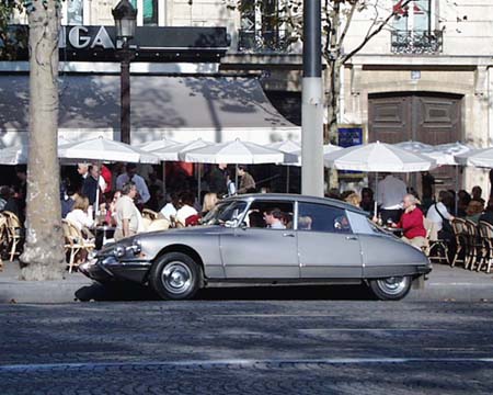 Citroën DS parade Paris 2005