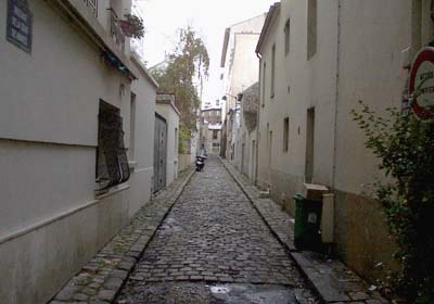 Quiet Paris street, November 2005