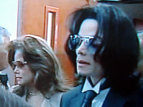 Michael Jackson freed, with Janet Jackson
