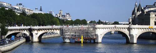 Stone repair to Pont Neuf