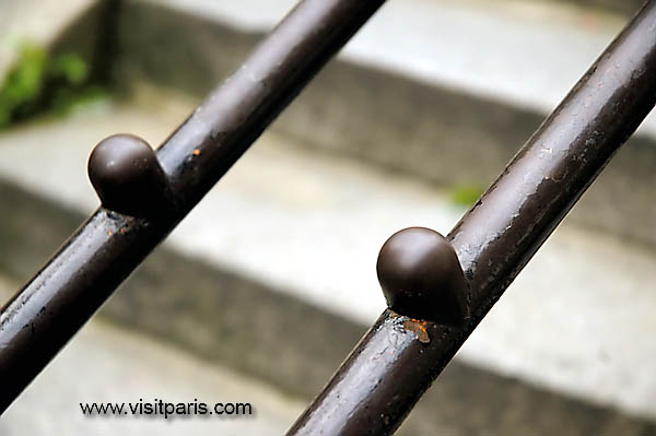 Paris railing ...