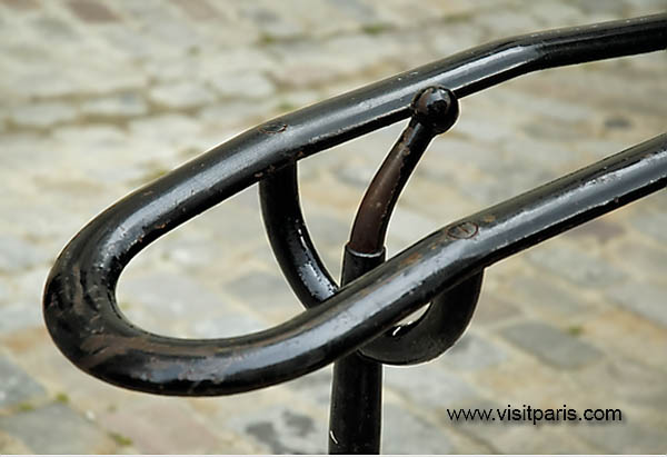 Paris railing ...